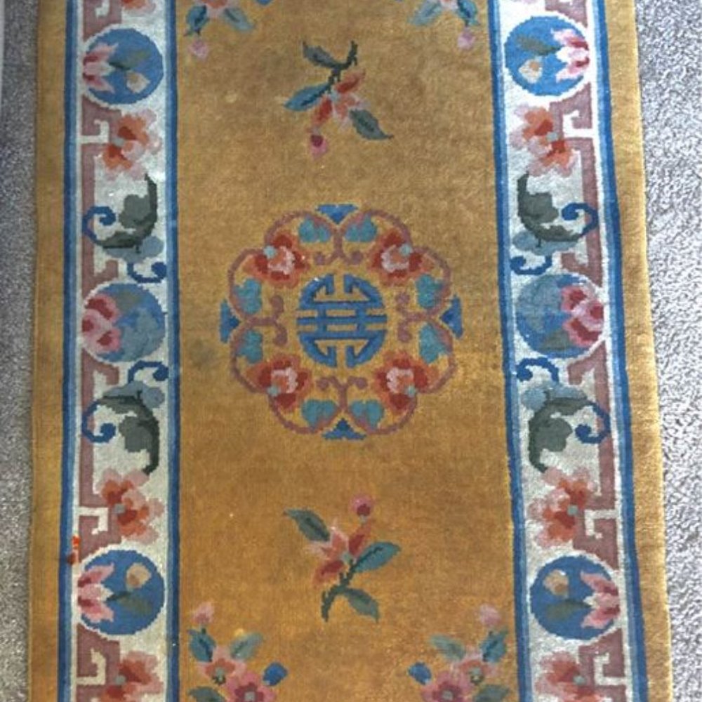 Chinese wool area rug. Original